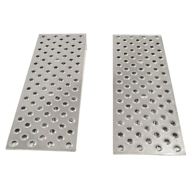 HD Ramps 36" x 16" Aluminum Shipping Container Wedge Ramps 10,000 lb. Capacity - Image 2