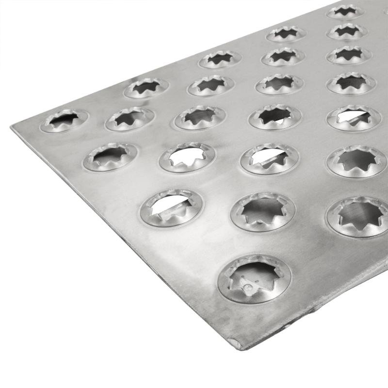 HD Ramps 48" x 16" Aluminum Shipping Container Wedge Ramps 10,000 lb. Capacity - Image 4
