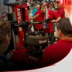Rotary R1250 Leverless Pro Tire Changer 10"-30" Clamping Range - Image 3