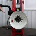 Rotary R560 Mobile HD Commercial Tire Changer 51" Max Wheel Diameter - Image 4