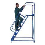 Vestil Steel Maintenance Ladder 7 Steps LAD-MM-7 - Image 7